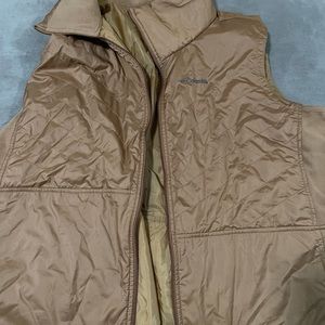 Plus size Columbia vest